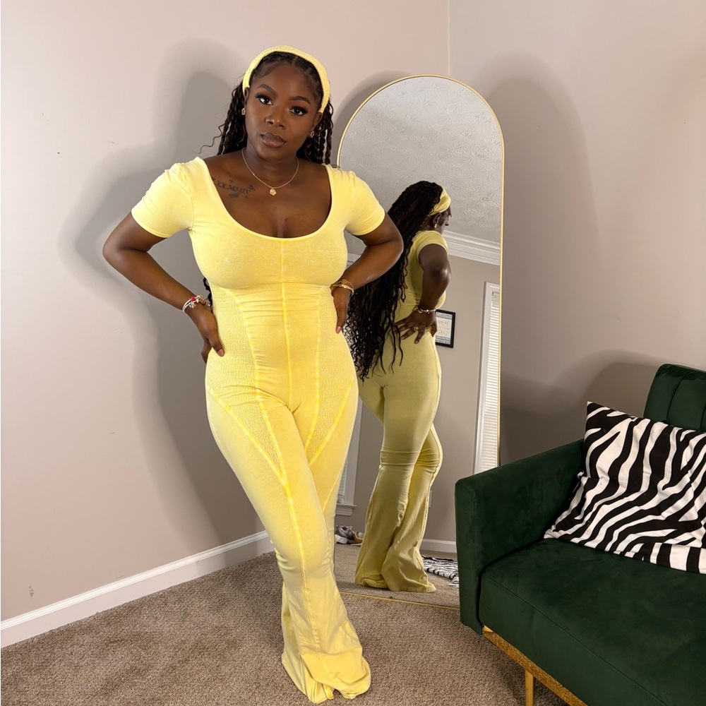 Spring Fever Jumpsuit - Picture 2 of 2